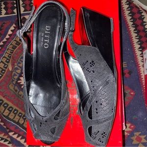 Ditto by Van Eli Black Wedge Heel Sandle Sz 9 M